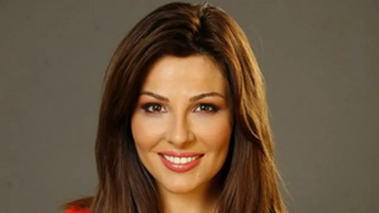 Oana Cuzino te invata cum sa te hidratezi pe ger! Vezi ce nu trebuie sa iti lipseasca din poseta iarna!