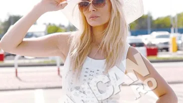 Laura Cosoi avea o porecla rimata cand era mica! Vezi la ce nu ar renunta nici daca ar ajunge pe o insula pustie!