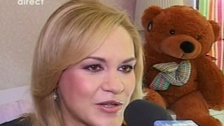 VIDEO Gabi Firea, a doua zi de la nasterea lui David Petru: "Daca as mai avea 20 si ceva de ani, as mai face 2-3 copilasi"