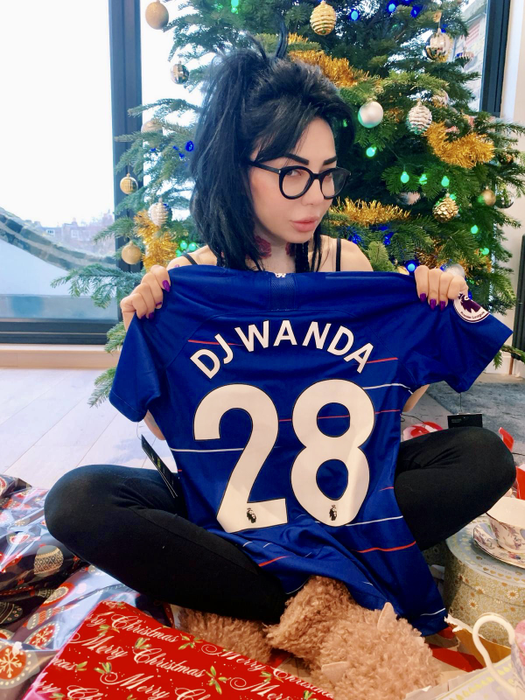 Ce cadou inedit a primit DJ Wanda de Crăciun de la viitorul ei soț