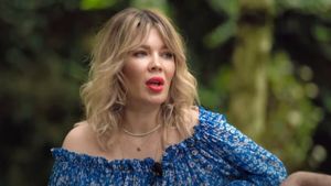 Gina Pistol s-a luat cu mâinile de cap, după ce a văzut cum arată Inna. „Mă duc să bag o gură de apă”