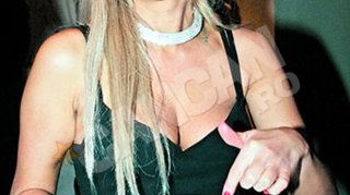 Simona Sensual ii face iubitului tocanita si sarmale! Maharu a pus-o la cratita