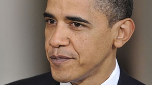 Atentat la viata lui Obama? Un barbat inarmat a fost retinut in apropierea avionului prezidential