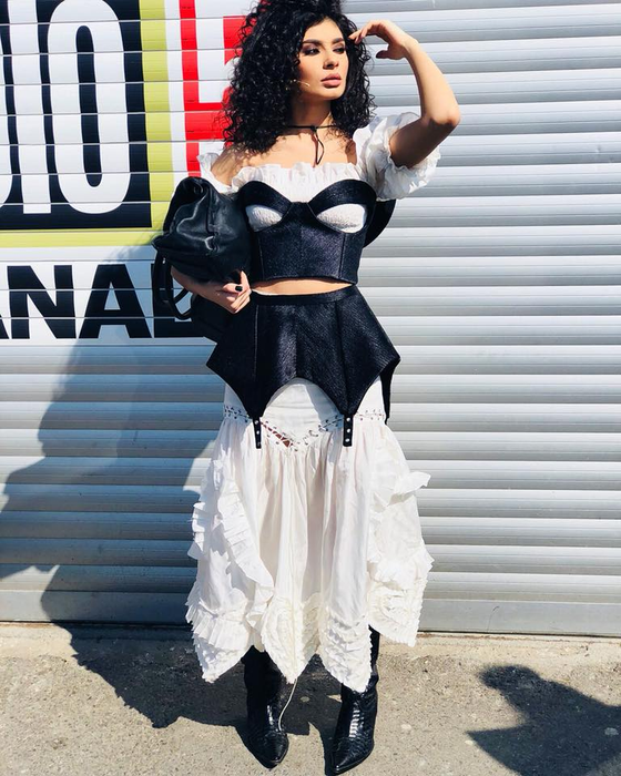 Marisa Brînzaru de la “Bravo, ai stil” a fost cerută de soție! Prima fotografie cu inelul de logodnă