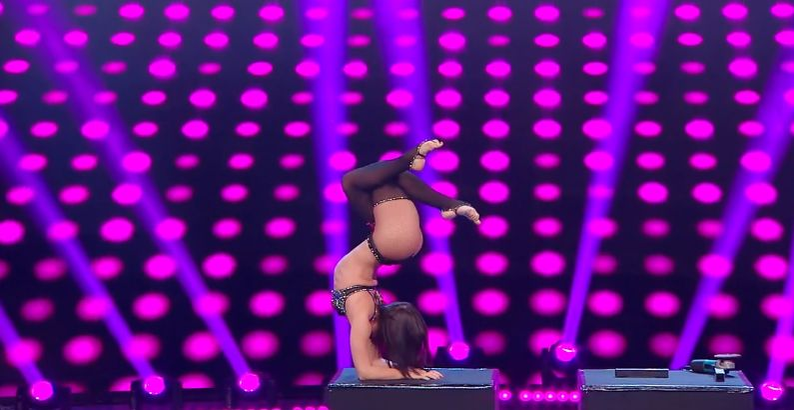 Scene halucinante la iUmor! Mihai Bendeac, replică obscenă după ce a văzut-o pe Cristina Garcia: „Mi-ar plăcea să mă luaţi puţin la…”