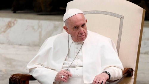 Mesajul Papei Francisc pentru România chiar de ziua lui: ”Ca o îmbrățișare!” A donat 5 ventilatoare VIDEO