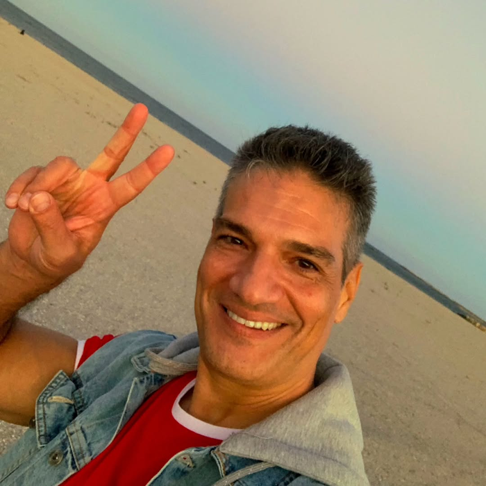 Probleme grave de sănătate pentru un actor de la PRO TV! „La câteva zile după ce mi-au scos gipsul… am suferit o pareză”