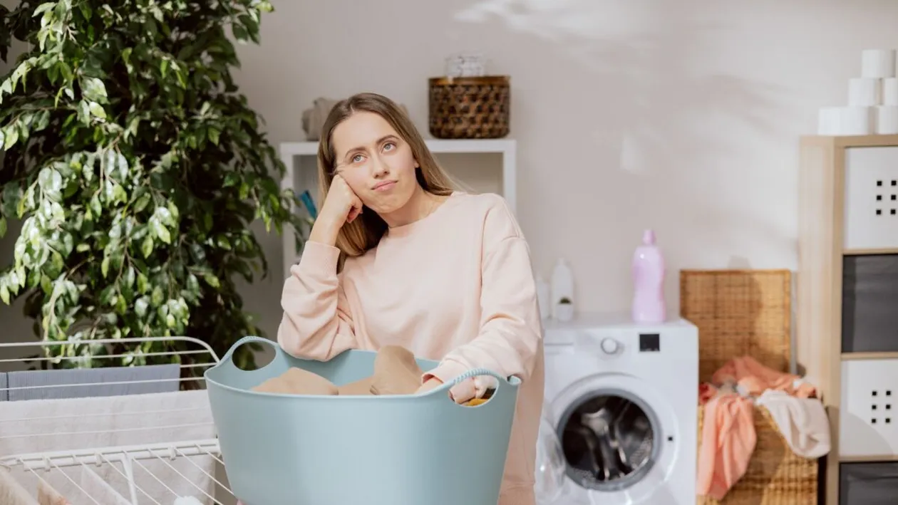 (P) Cele mai frecvente greșeli de spălare care strică hainele