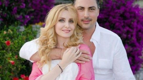 Alina Sorescu, prima reacție după ce Alexandru Ciucu a fost surprins singur la un club în Mamaia: „A ieșit băiețește. Sunt învățată cu astfel de situații”