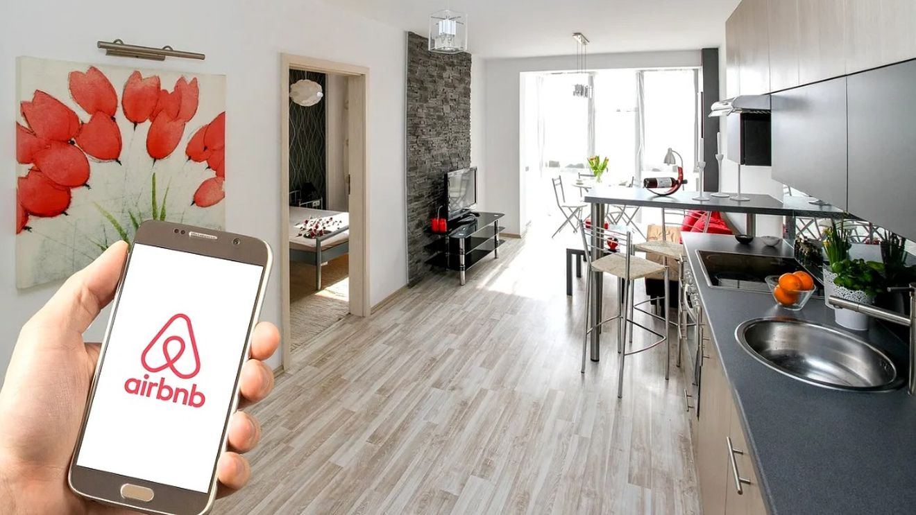 Autorizare turistică 2026. Care este procedura și ce se întâmplă dacă nu o ai