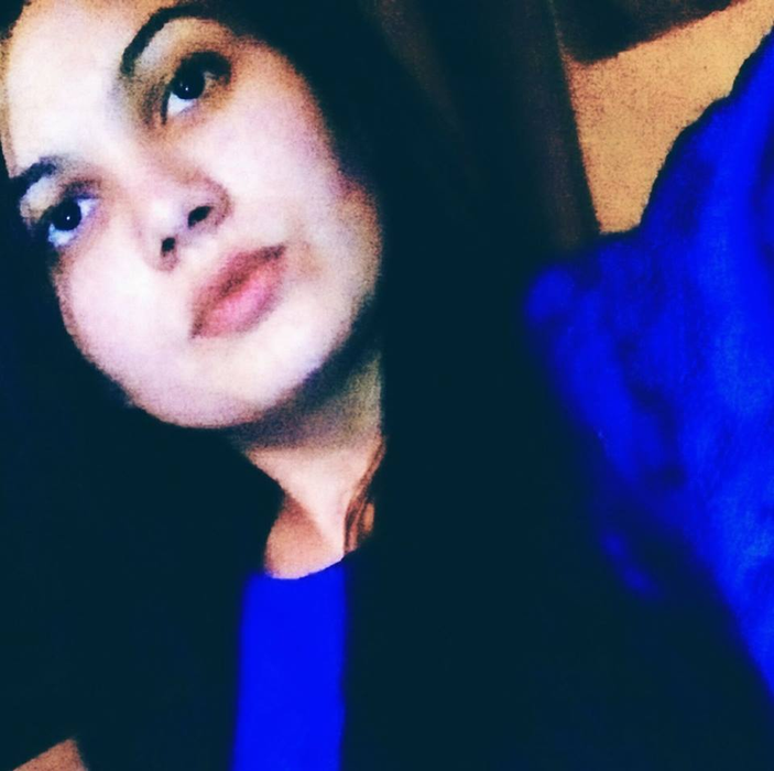 Tânăra de 17 ani din Arad a fost înjunghiată chiar de tatăl copilului ei. Vecinii spun că era un individ violent: ”A amenințat mai multă lume, era agresiv”