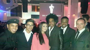 Elena (Mandinga) nu se mai satura de distractie! Dupa un eveniment monden, a aterizat acasa la un coleg sa continue petrecerea!