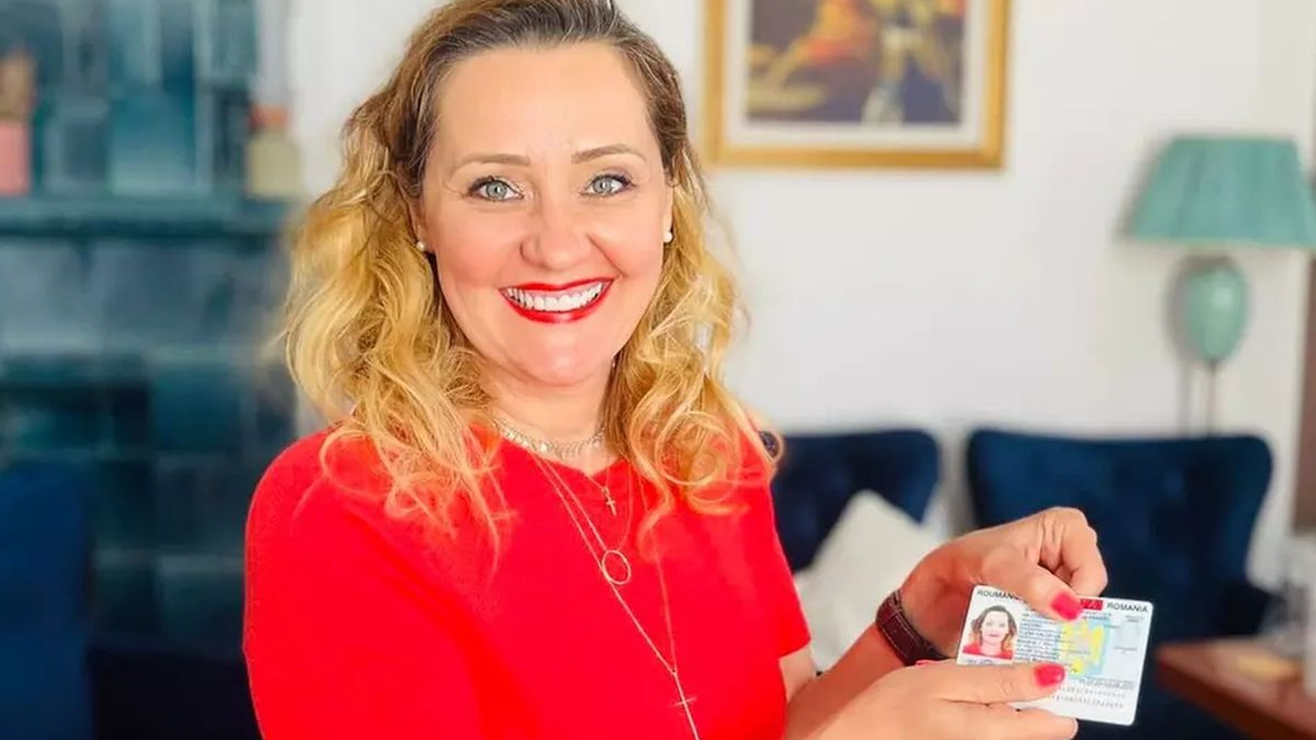 50 de ani, primărița Elena Lasconi nu a putut să repare greșeala din actele sale de identitate. Cum s-a numit edilul din Câmpulung până în 2022