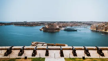 Malta, strategie inedită! Oferă până la 100 de euro pentru cei care petrec cel puțin trei zile de vacanță pe insulă