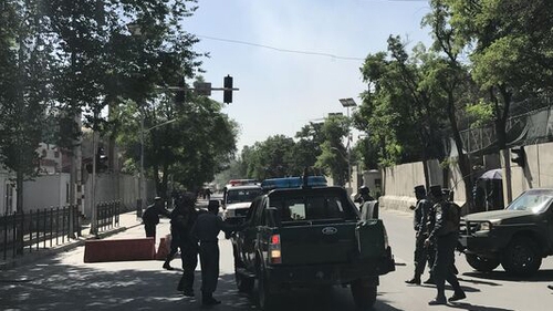 Explozia unui vehicul capcană la Kabul: Cel puţin 40 de morţi sau răniţi!