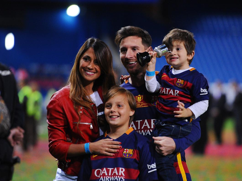 Imagini din locuința lui Lionel Messi. Starul de la Barcelona se distrează încontinuu cu băieții lui. VIDEO