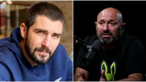 Nu s-ar fi așteptat! Cu ce obiect a venit Cătălin Scărlătescu în vacanța din Grecia. Cătălin Cazacu a dezvăluit totul: „Nu te bagi în fetișul omului”