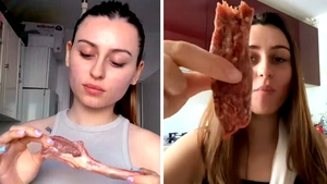 La ce pericole grave se supune Sabina, TikTok-erița din România care se filmează mâncând carne crudă de pui, vită și porc