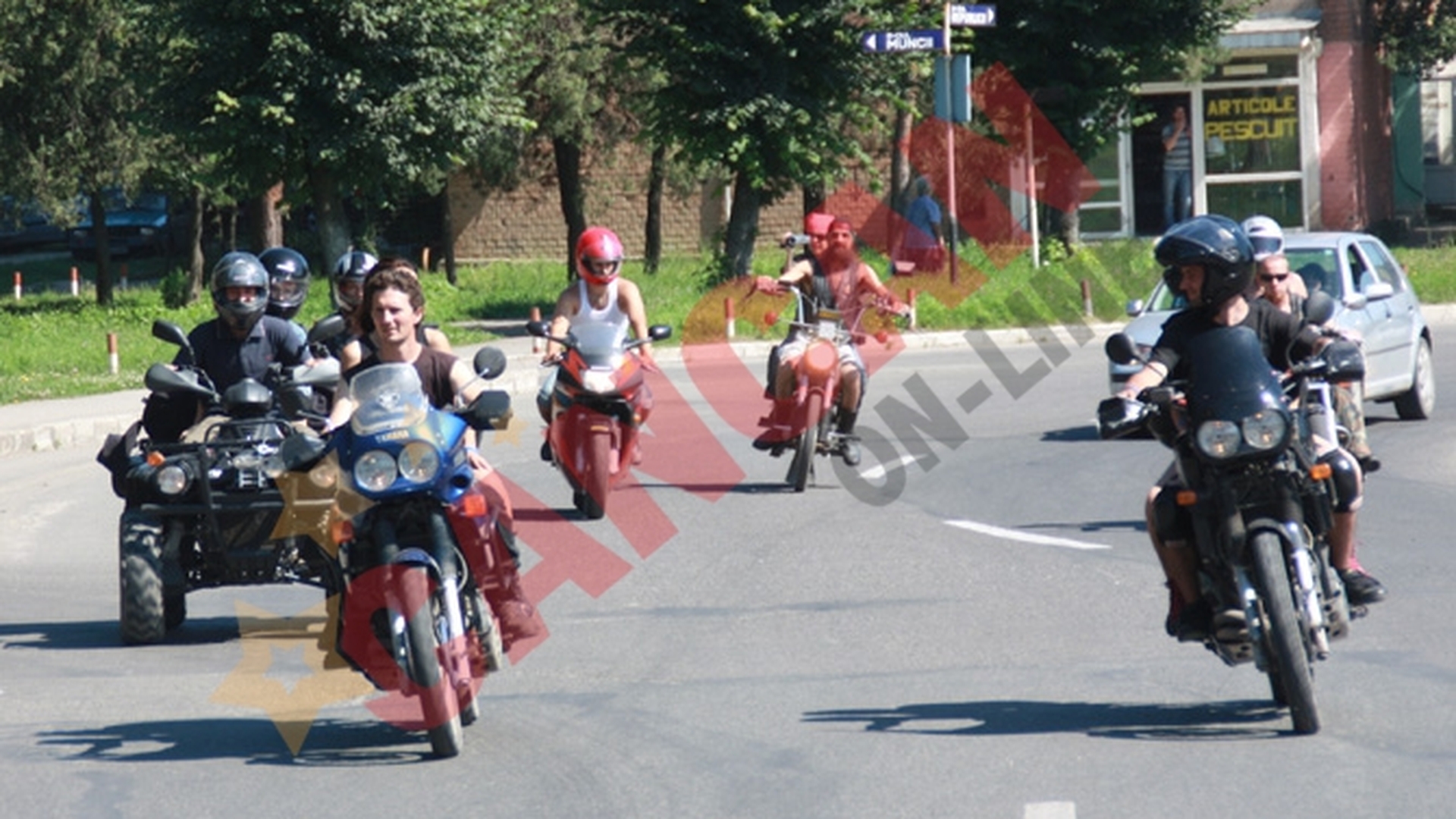 VIDEO Parada de peste 200 de motociclete pe strazile Reşiţei