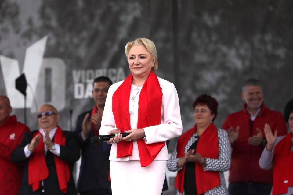 Soțul Vioricăi Dăncilă are un salariu mai mare decât șefa PSD. I-a dăruit un ceas de 20.000 de euro și dețin împreună 4 case