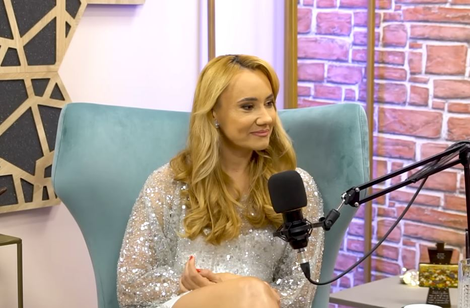 Oana Ionita dezvăluie cât de mult a ajutat-o frumusețea la începutul carierei sale