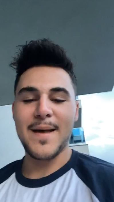 Primele imagini cu Mario Fresh după ce a fost bătut la mare! Cum arată fața lui: “Ați văzut filmări, o să-i lăsăm pe cei de la putere să își facă treaba”