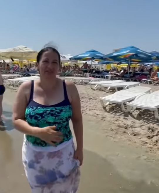 Anca de la Strehaia și familia, în stațiunea Mamaia! Imagini inedite de pe litoral. FOTO
