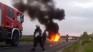 O mașină a luat foc pe autostrada București-Pitești