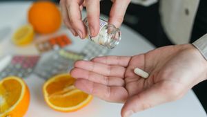 Cum te poate ajuta vitamina C înainte de a te urca în avion: „Te protejează mai puțin”