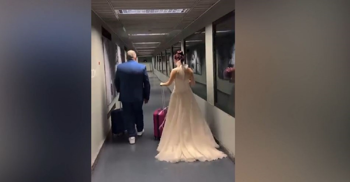 Nuntă inedită pe un zbor Wizz Air! Ivano și Federica și-au unit destinele în aer, pe 15 aprilie 2024. VIDEO