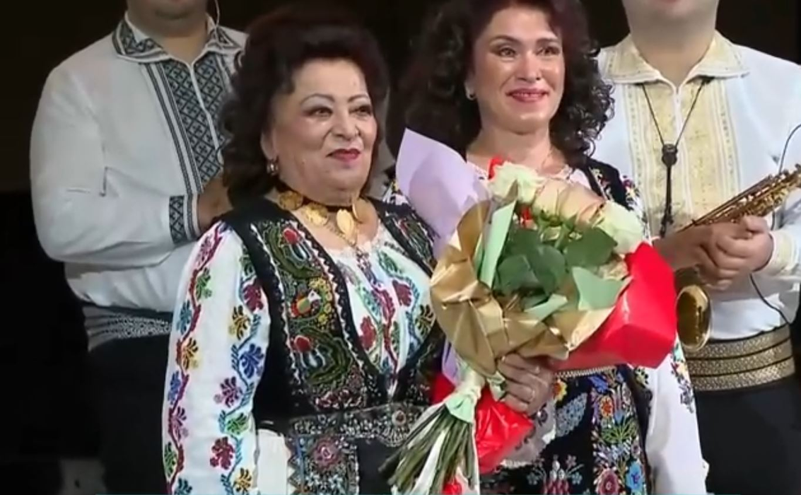 Cum arată Maria Ciobanu la 89 de ani. Cântăreața de muzică populară a susținut un concert la Sala Palatului