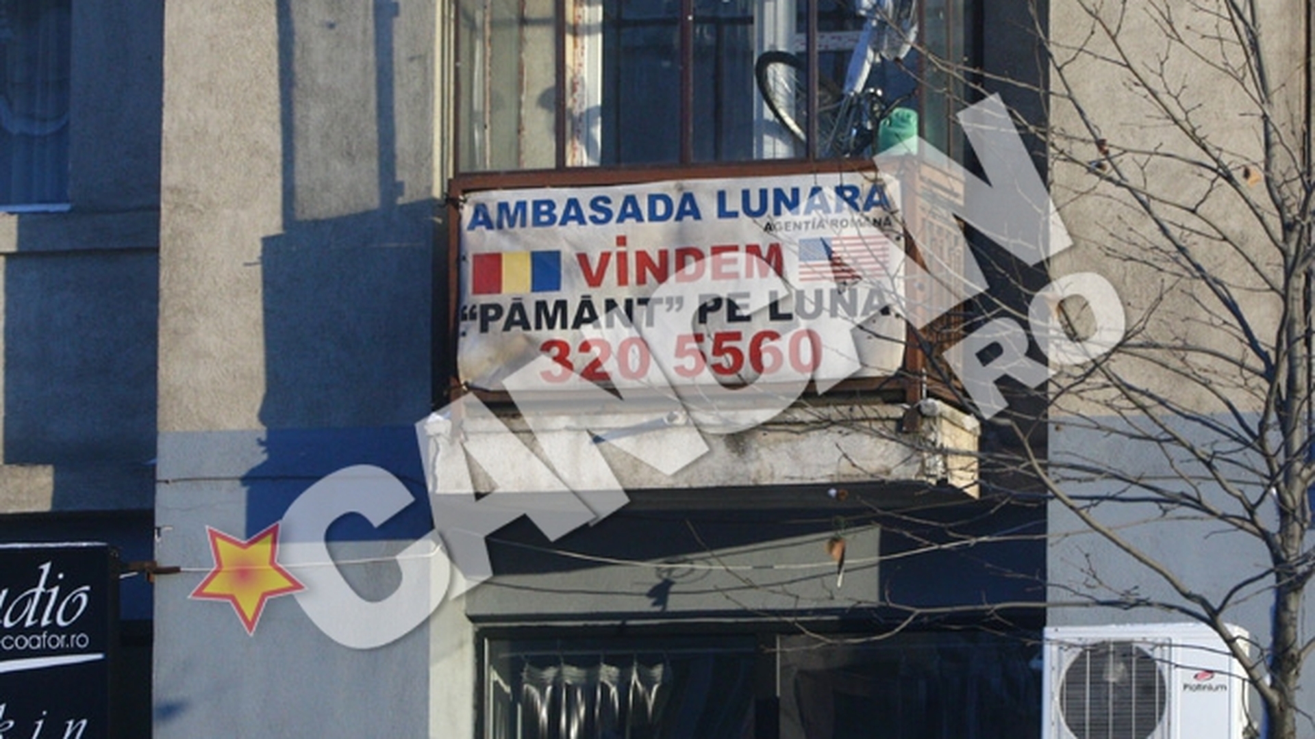 "Ambasada lunara" s-a deschis si la Bucuresti. Vinde pamant pe Luna cu 70 de euro !