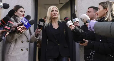 Laura Vicol, ELIBERATĂ! Cu ce a apărut în mână 'șefa Nordis', cum a pășit în libertate