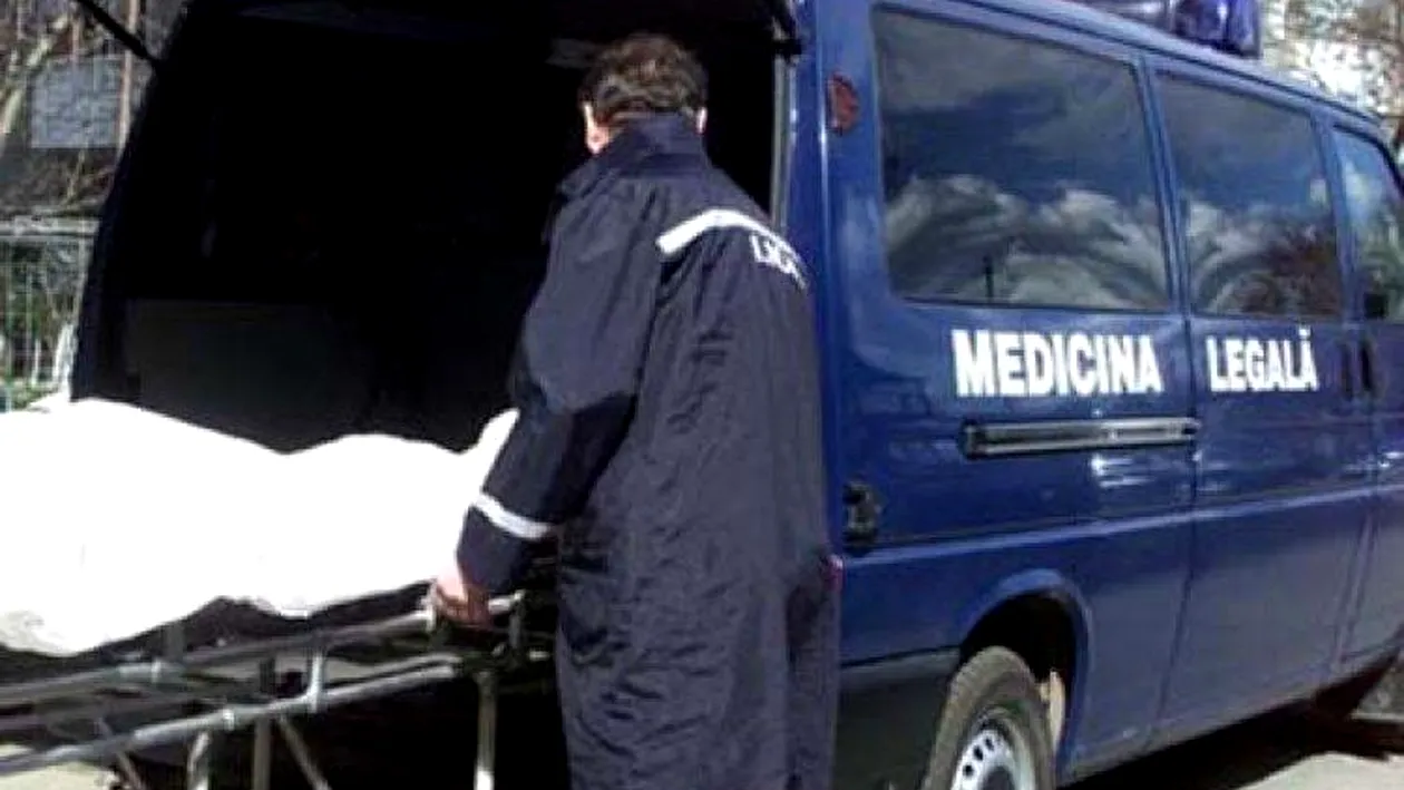 Moarte suspectă într-un spital din Satu-Mare! Un pacient a fost găsit agățat într-un gard ghimpat