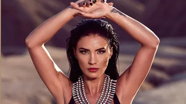 De când şi-a pus silicoane, ADELINA PESTRIŢU e mai fierbinte ca niciodată! Vedeta a făcut senzaţie după ce s-a pozat într-un costum de baie provocator