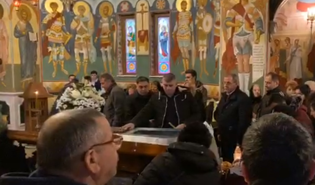 Cornel Galeș, condus pe ultimul drum. Imagini sfâșietoare de la înmormântare
