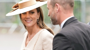 Kate Middleton, din nou în centrul atenției la o nuntă regală. Ținuta care a stârnit discuții