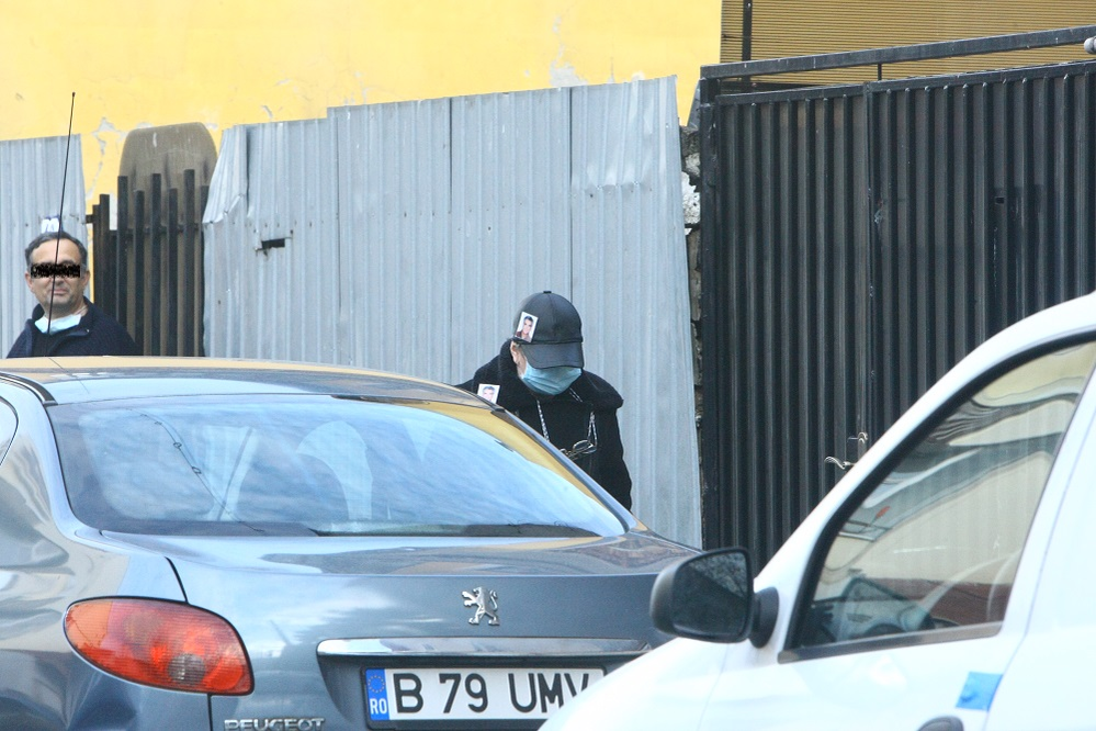 Anca Pandrea a discutat cu un vecin, după ce s-a întors de la piață