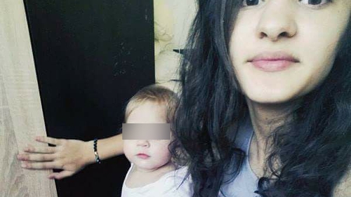 Sigur, ţi-o aminteşti! Cum arată azi Izabella, fetiţa care a invitat toată România la ziua ei