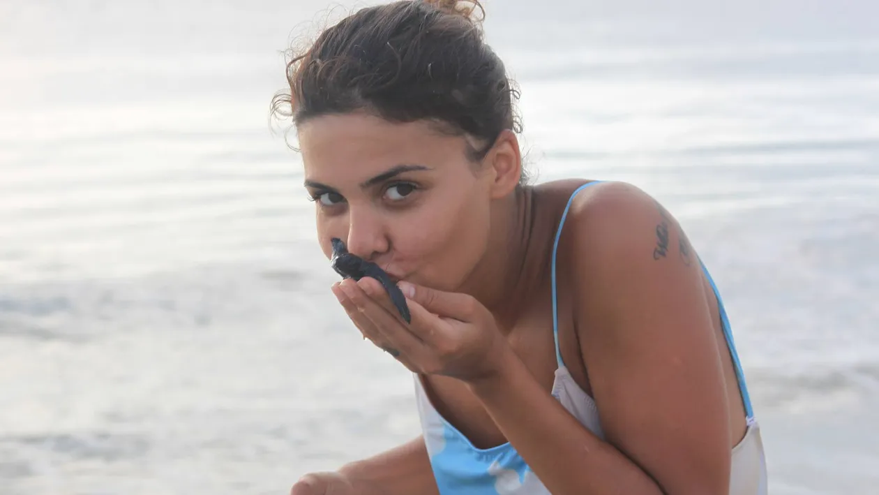 A fost mutilată de maidanezi, dar şi-a revenit! Vezi cum arată Andreea Popescu după ce s-a operat: Le mulţumesc medicilor