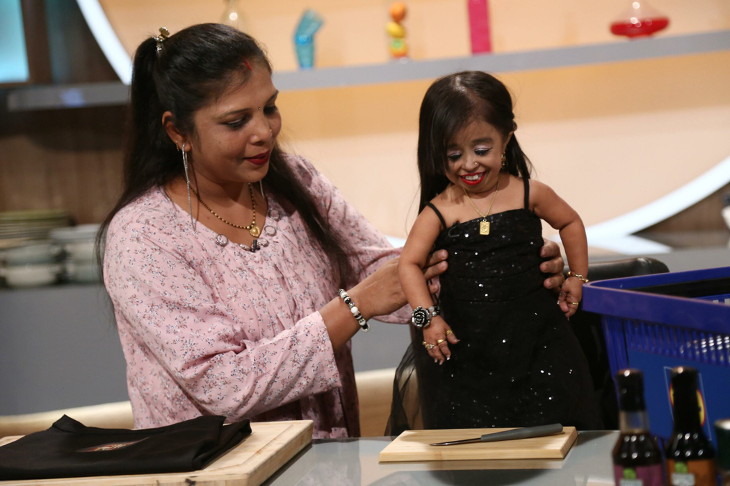 Jyoti Amge, cea mai scundă femeie din lume, apariție surpriză la Chefi la Cutite! Jurații au rămas fără cuvinte