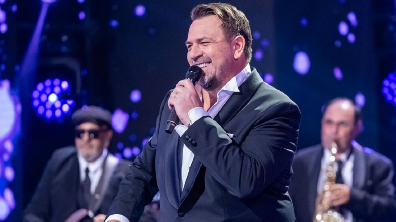 Horia Brenciu, mai scump decât Pepe! Câte mii de euro are onorariu pentru 80 de minute de cântare