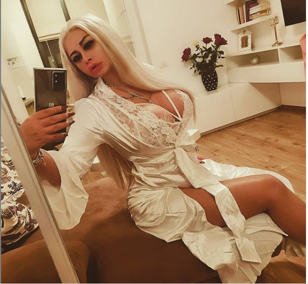 Lena Horvath a ajuns după gratii, fiind acuzată că a încheiat contracte false cu diferiți artiști