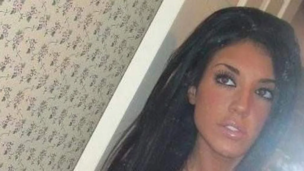 Parintii lor le-ar taia INSTANT netul daca ar sti ce fac fetele lor dupa lasarea intunericului...Tot este deja public