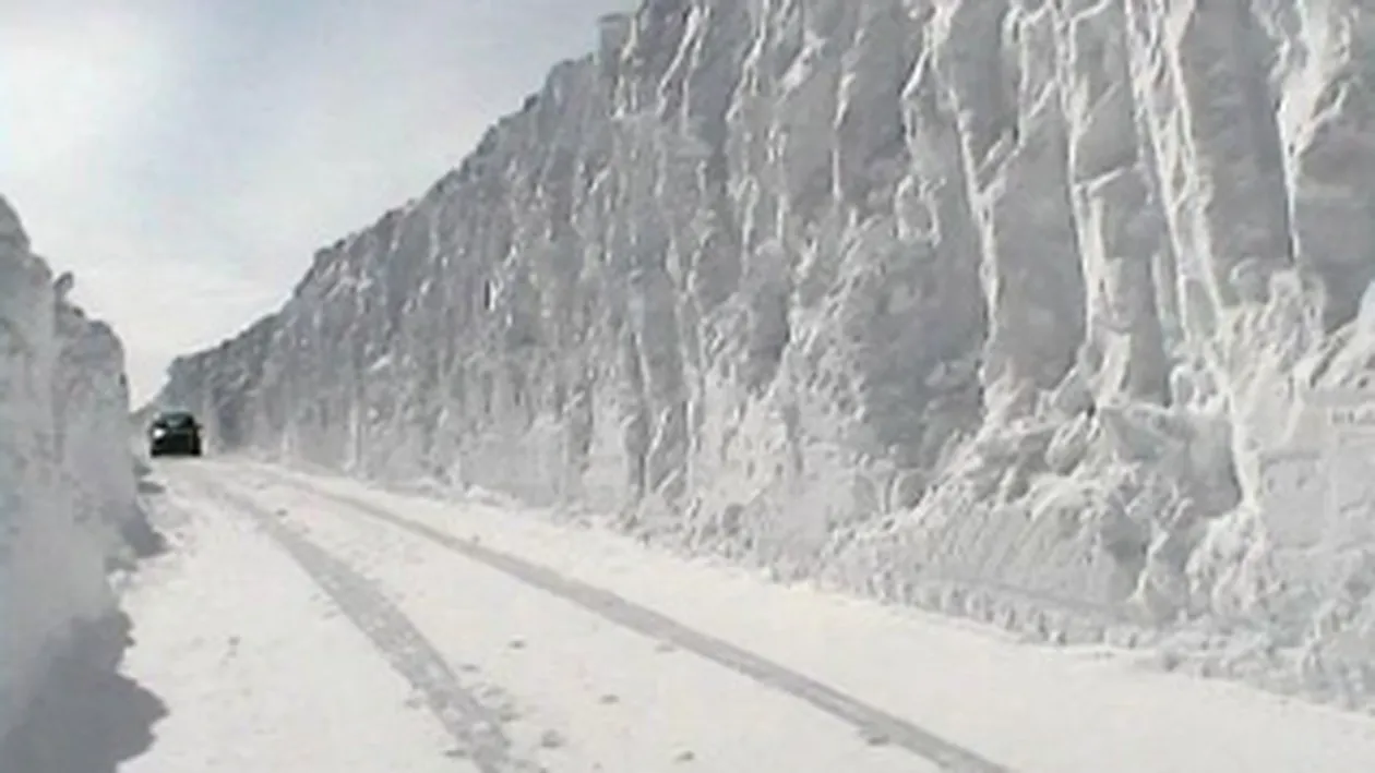 In Romania iarna este mai grea decat in Alaska! Vezi imaginile care te vor face sa trimiti ajutoare - Uite cum arata orasele lor ingropate