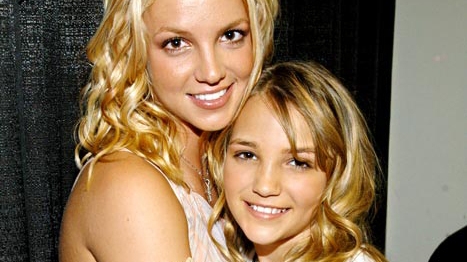 Ţi-o mai aminteşti pe surioara cântăreţei BRITNEY SPEARS? Aşa arată acum tânăra care a încercat să îi calce pe urme