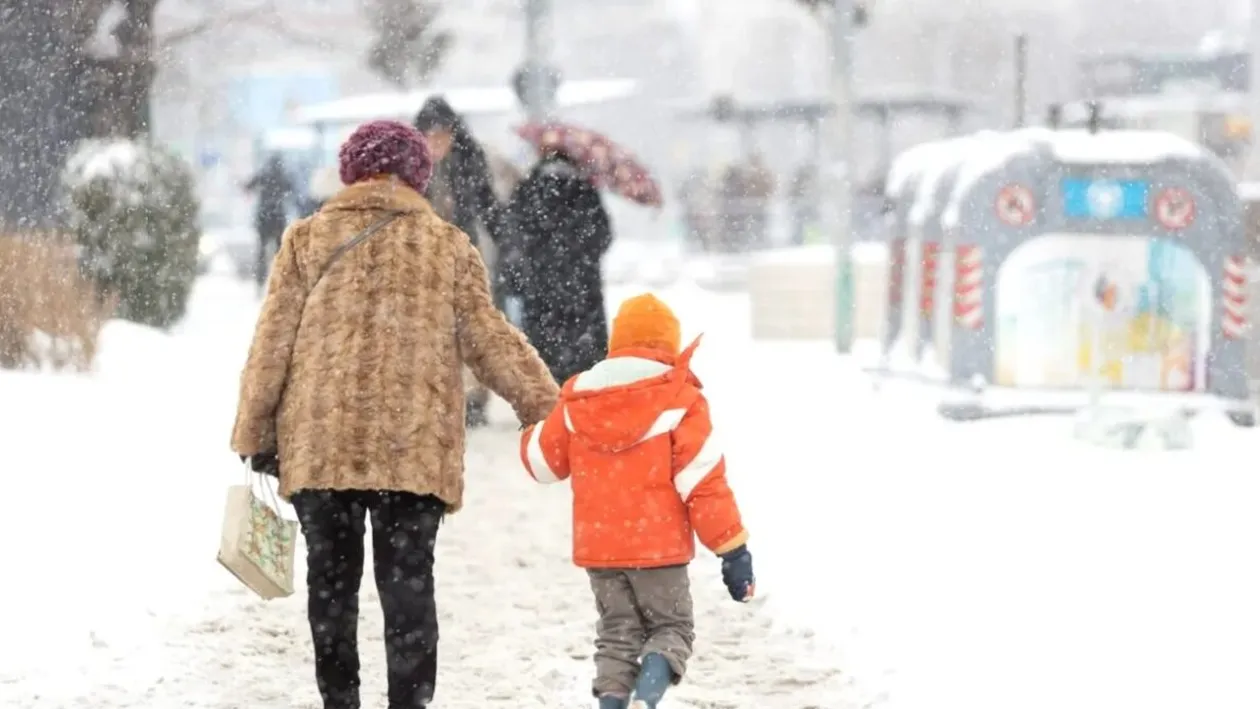 Ninge până marți în România. Gerul revine la noi în țară