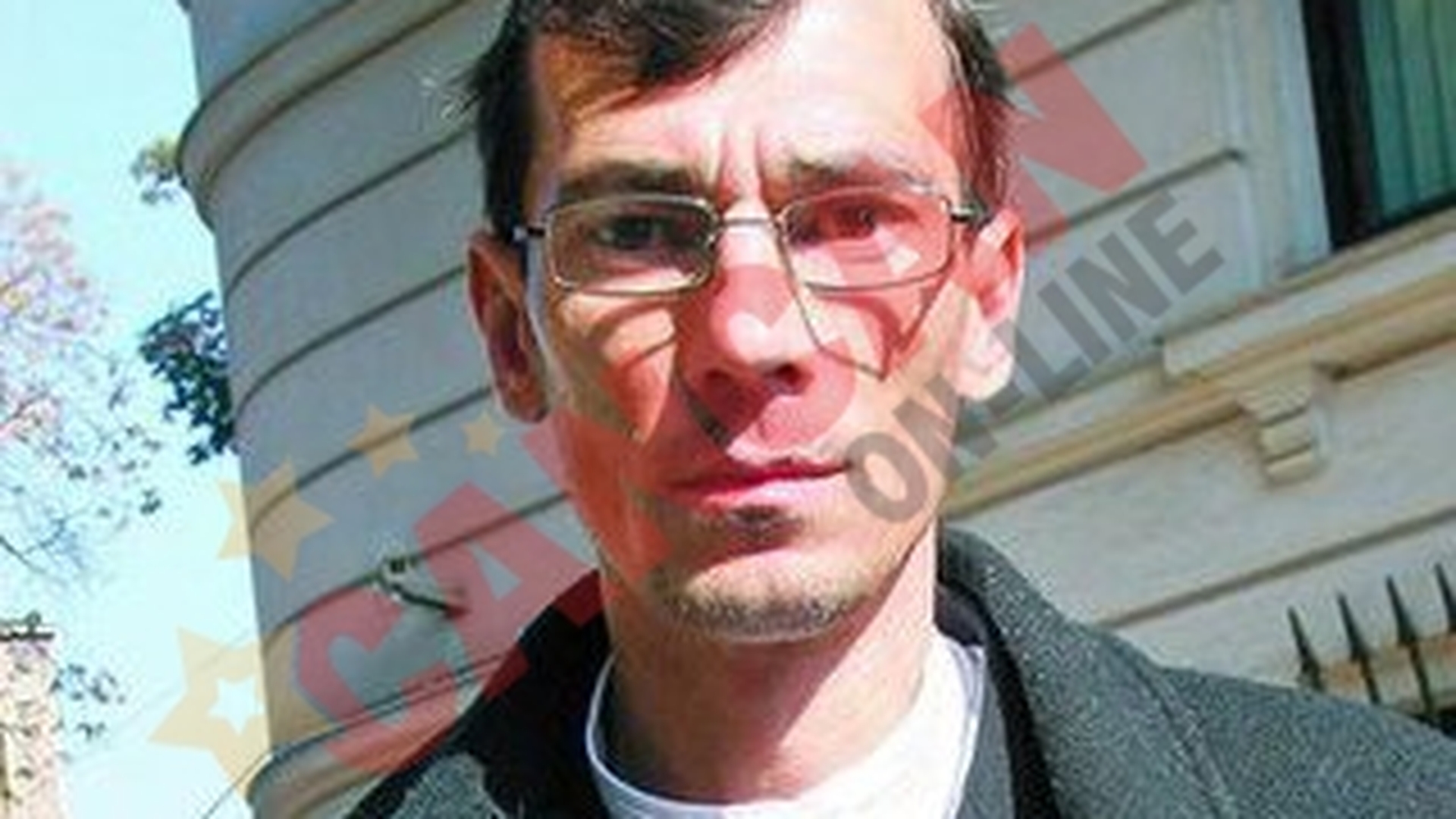 "Statul plateste un criminal cu 500.000 de euro!"