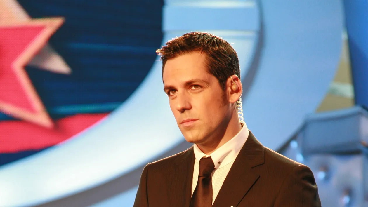 Stefan Banica nu s-a schimbat mai deloc! Are aceleasi trasaturi ca atunci cand era scolar!