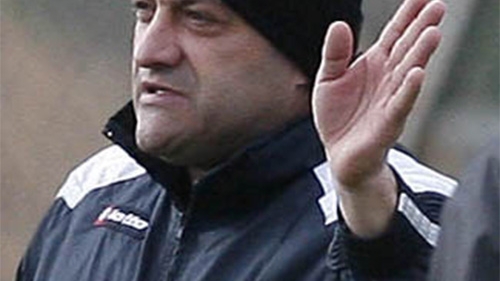 Cel mai sexy offside! Balint, prins in timp ce se holba la posteriorul unei vedete. Culmea, e vorba de ex-iubita unui fotbalist